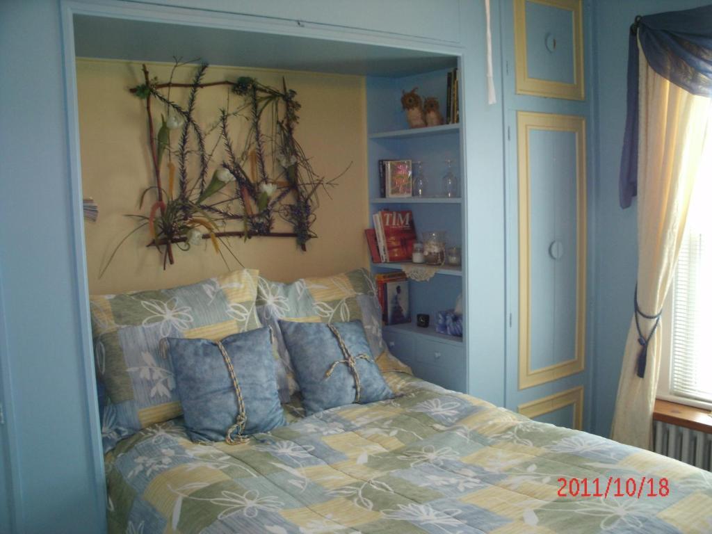 Bed and Breakfast Ici Et Maintenant Мейгог Номер фото