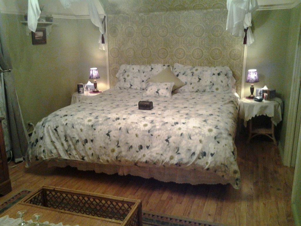 Bed and Breakfast Ici Et Maintenant Мейгог Экстерьер фото