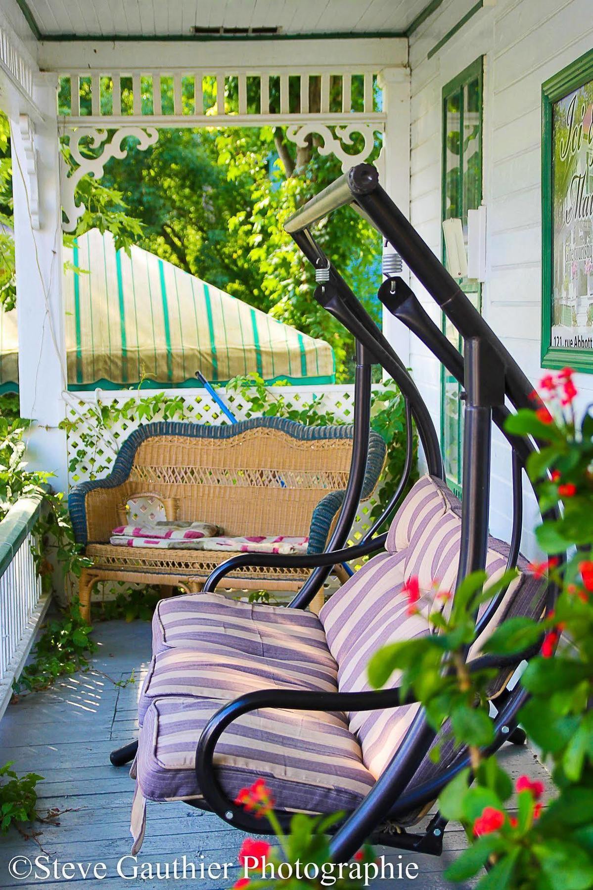 Bed and Breakfast Ici Et Maintenant Мейгог Экстерьер фото